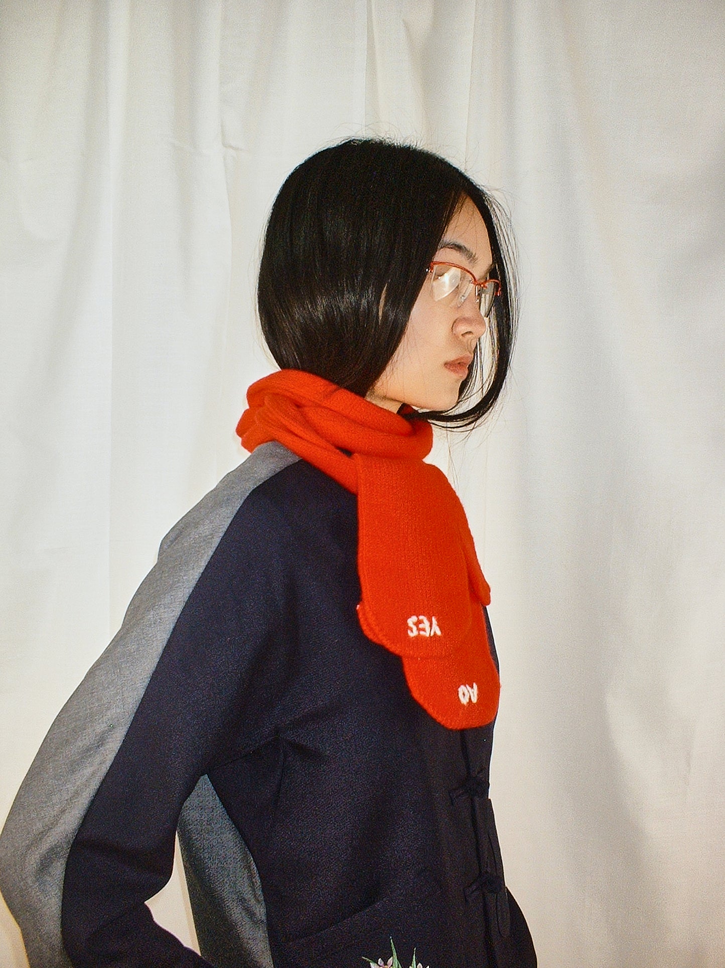 Red Knit Scarf gloves